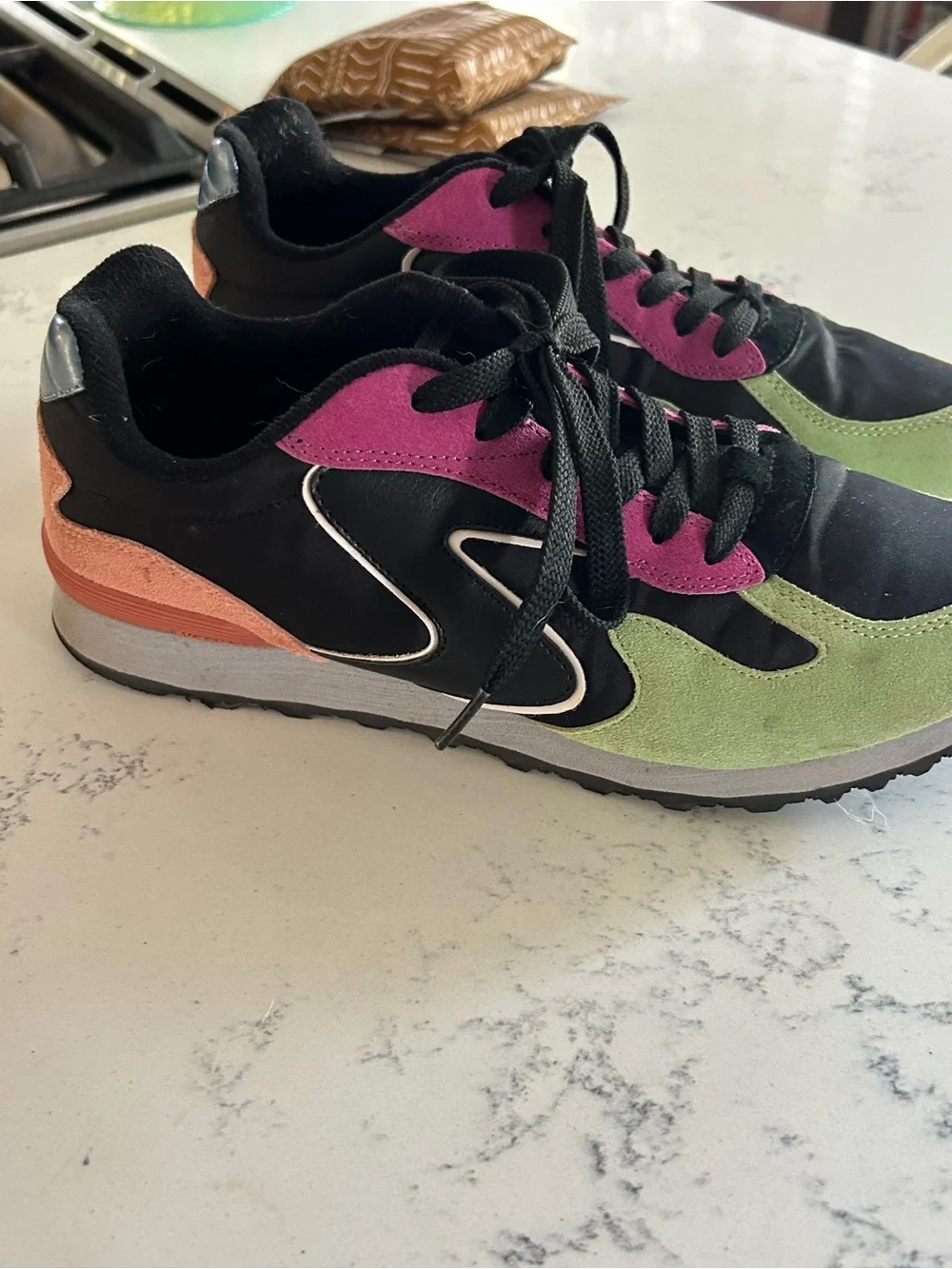 Worn once Skechers retro Black, Pink & Green Athletic Sneakers